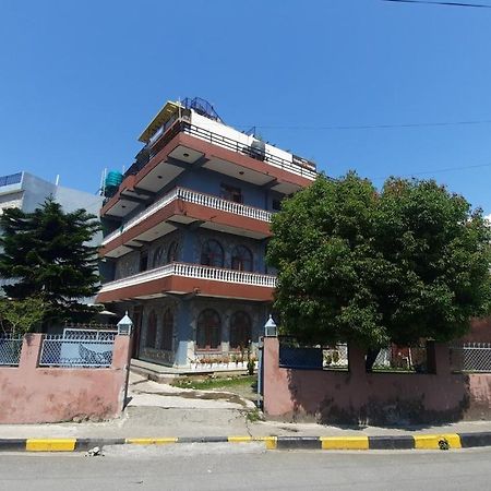Hotel Lake Garden Pokhara Exterior photo